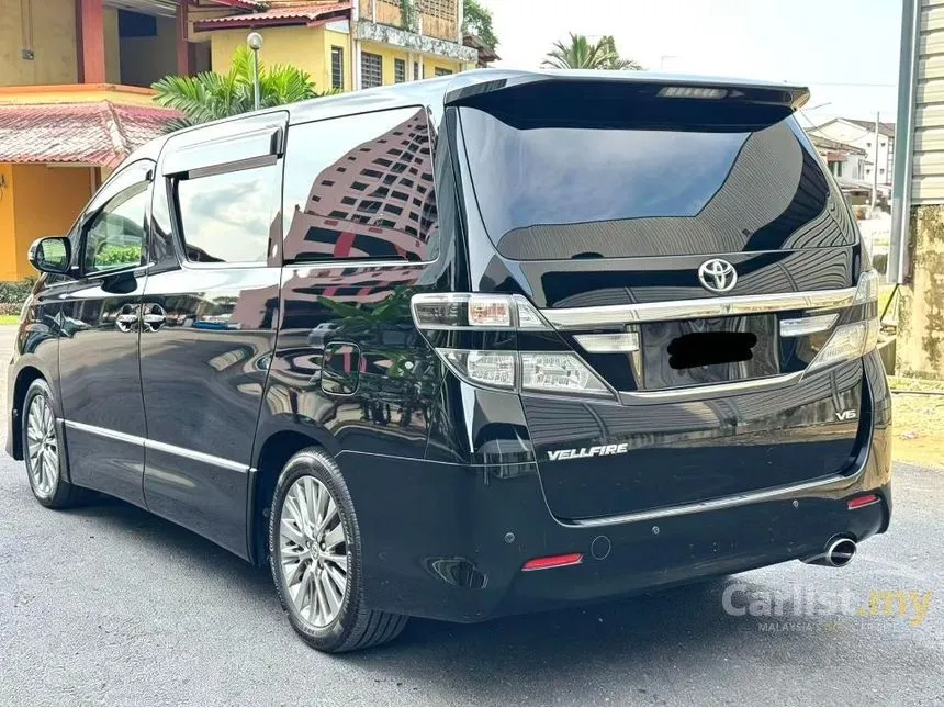 2013 Toyota Vellfire Z Golden Eyes MPV