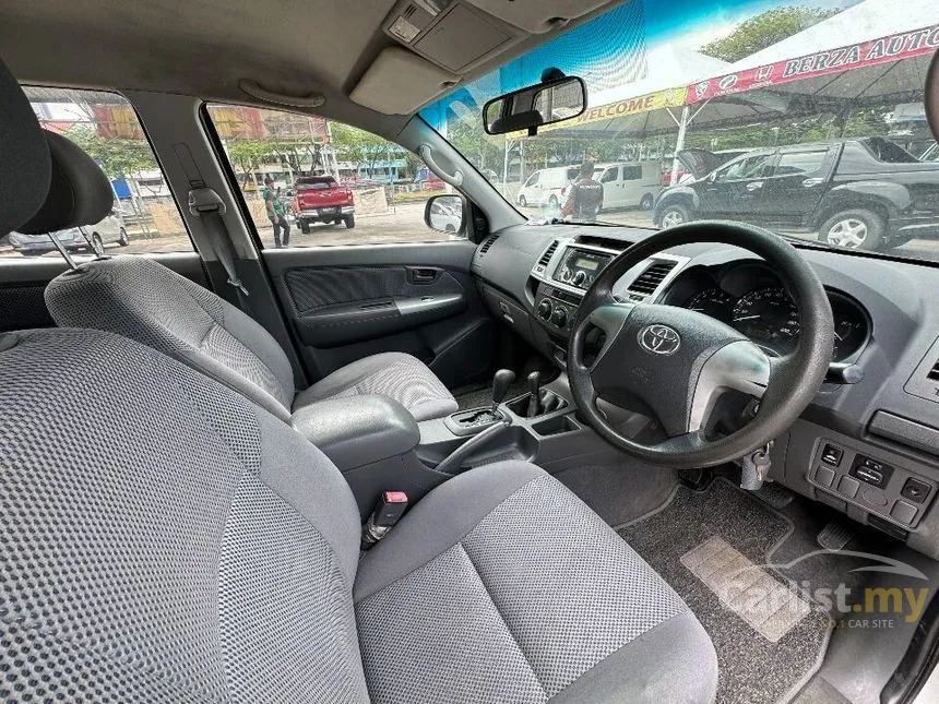 2012 Toyota Hilux G Dual Cab Pickup Truck