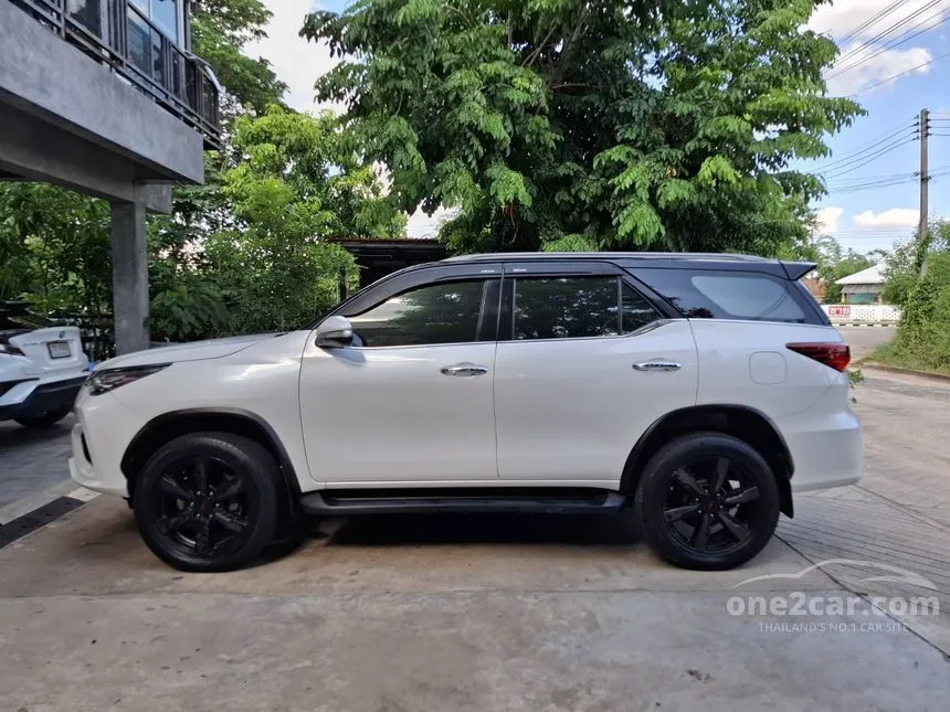 2018 Toyota FORTUNER TRD Sportivo (2-Tone) SUV