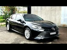 2020 Toyota Camry 2.5 V Sedan km 14rb!!