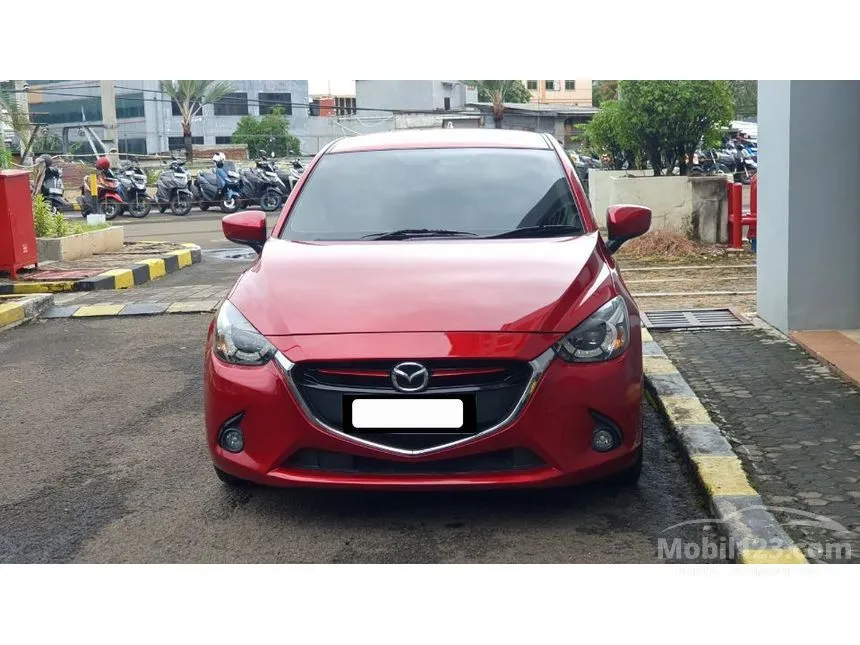 2015 Mazda 2 R Hatchback