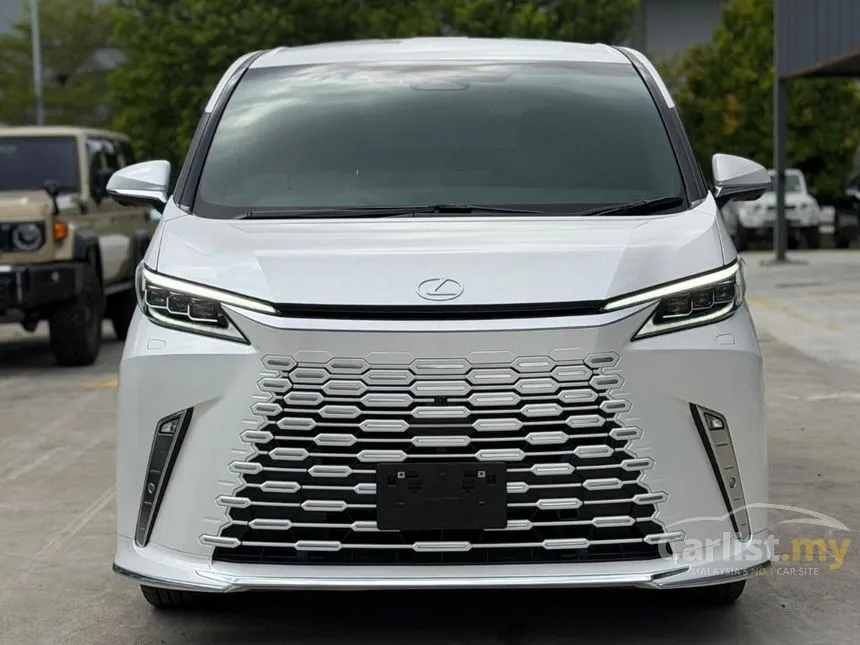 2024 Lexus LM 500h 4 Seater MPV