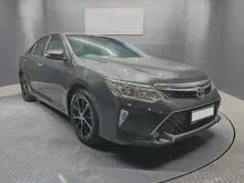 2016 Toyota Camry 2.5 Hybrid Luxury Sedan Full Service Toyota