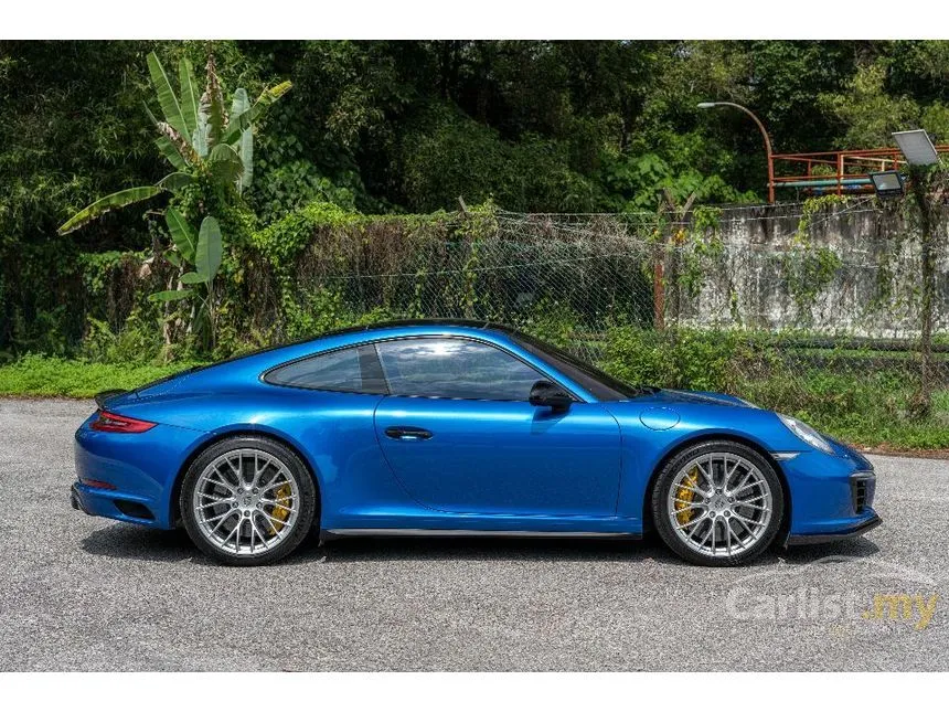 2017 Porsche 911 Carrera 4S Coupe