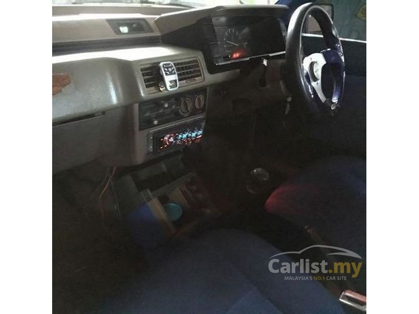 1989 Proton Saga Hatchback