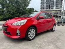 2013 Toyota Prius C 1.5 Hybrid Hatchback ORIGINAL PAINT FULL SERVICE RECORD TOYOTA