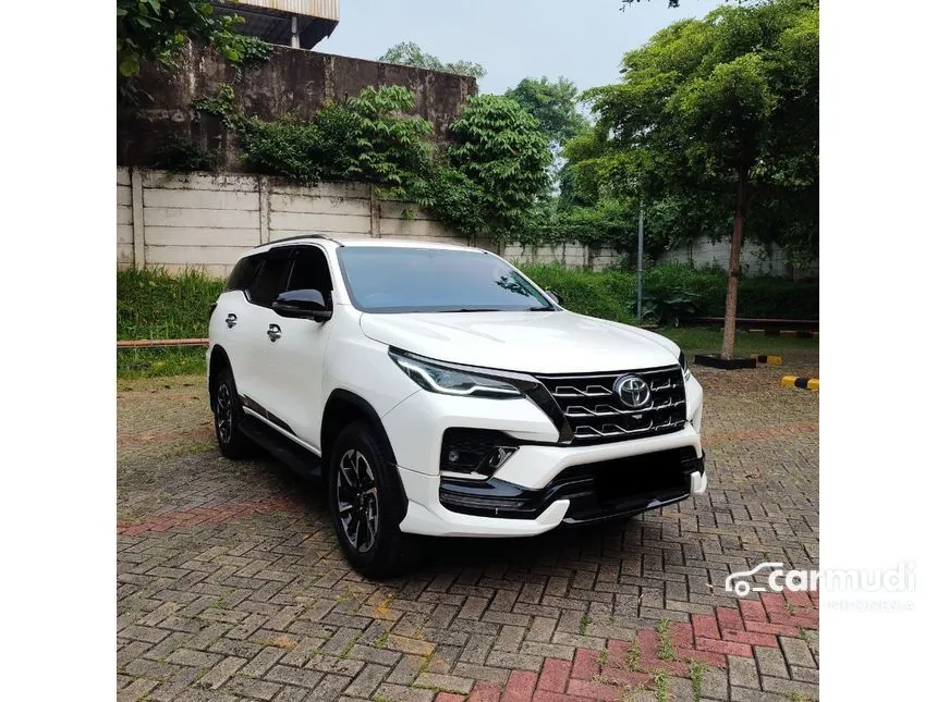 2022 Toyota Fortuner GR Sport 4X2 SUV