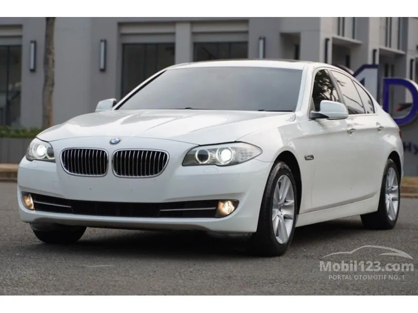 Jual Mobil BMW 528i 2013 2.0 di DKI Jakarta Automatic Sedan Putih Rp 319.000.000