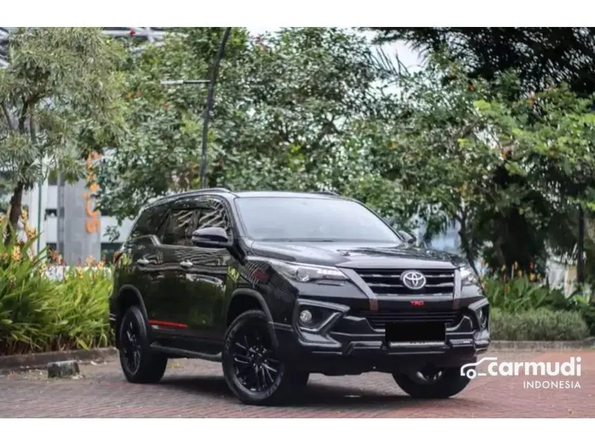 2018 Toyota Fortuner VRZ TRD 4X2 SUV