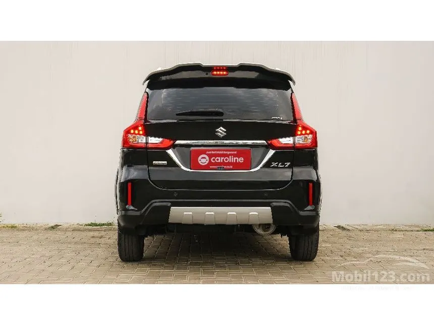 2023 Suzuki XL7 Alpha SUV