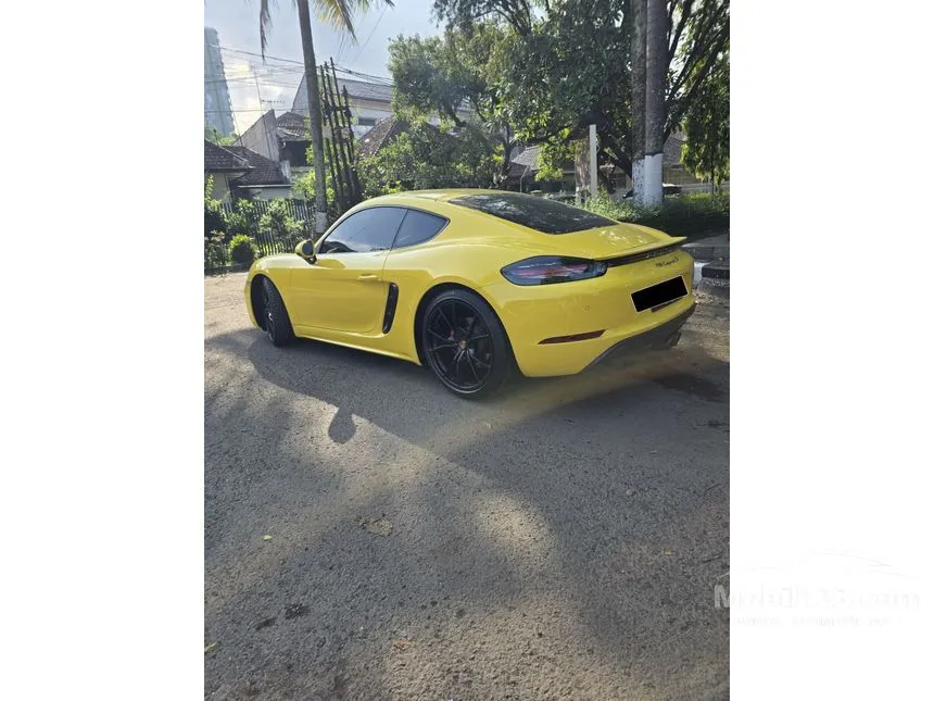 2017 Porsche 718 Cayman S Coupe