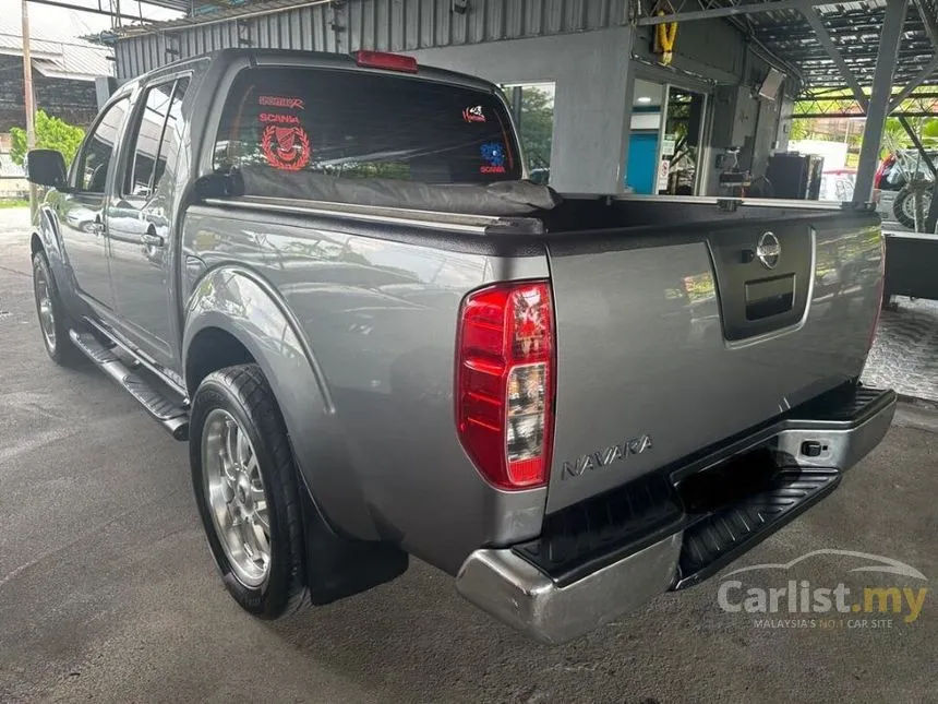 2009 Nissan Navara Dual Cab Pickup Truck