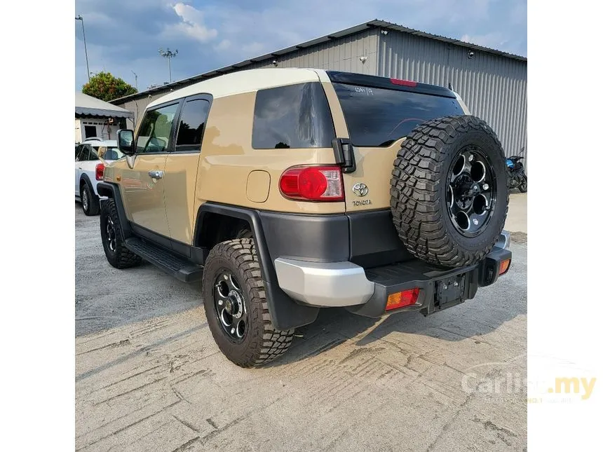 2017 Toyota FJ Cruiser SUV