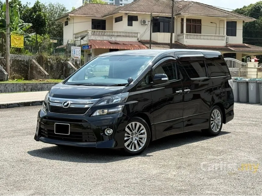 2013 Toyota Vellfire Z Golden Eyes MPV