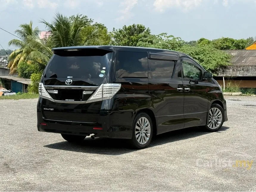 2013 Toyota Vellfire Z Golden Eyes MPV