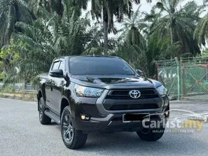2022 Toyota Hilux 2.4 E Dual Cab Pickup