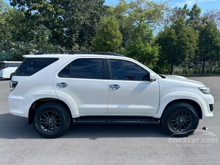 2014 Toyota FORTUNER V SUV