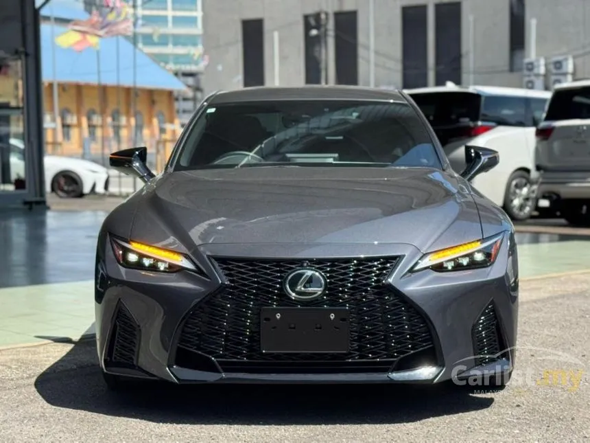 2024 Lexus IS 300 F Sport Sedan