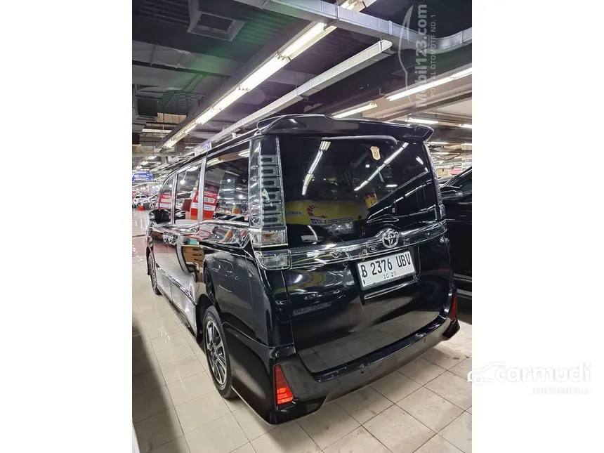 2019 Toyota Voxy MPV