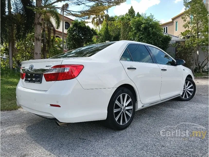 2013 Toyota Camry V Sedan