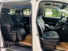 HAVE 80 UNIT READY STOCK , 2.5 SC PILOT SEAT , UNREGISTER TOYOTA ALPHARD 2.5 SC PACKAGE NEW STOCK , SUNROOF , 3 LED HEADLAMP