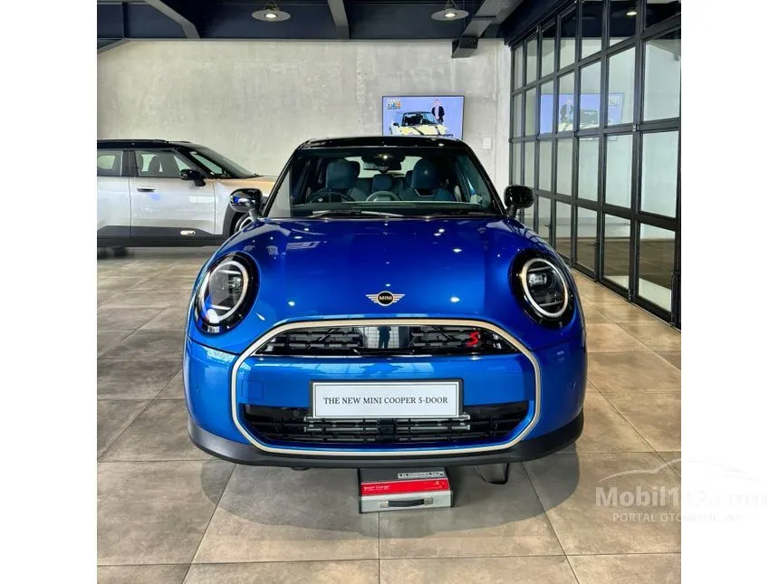 2025 MINI Cooper S 5 Door Hatchback
