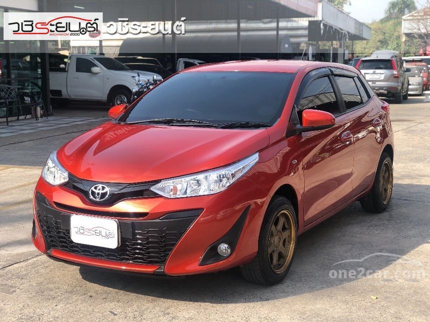 Toyota Yaris 2018 J 1.2 in กรุงเทพและปริมณฑล Automatic Hatchback สีส้ม ...