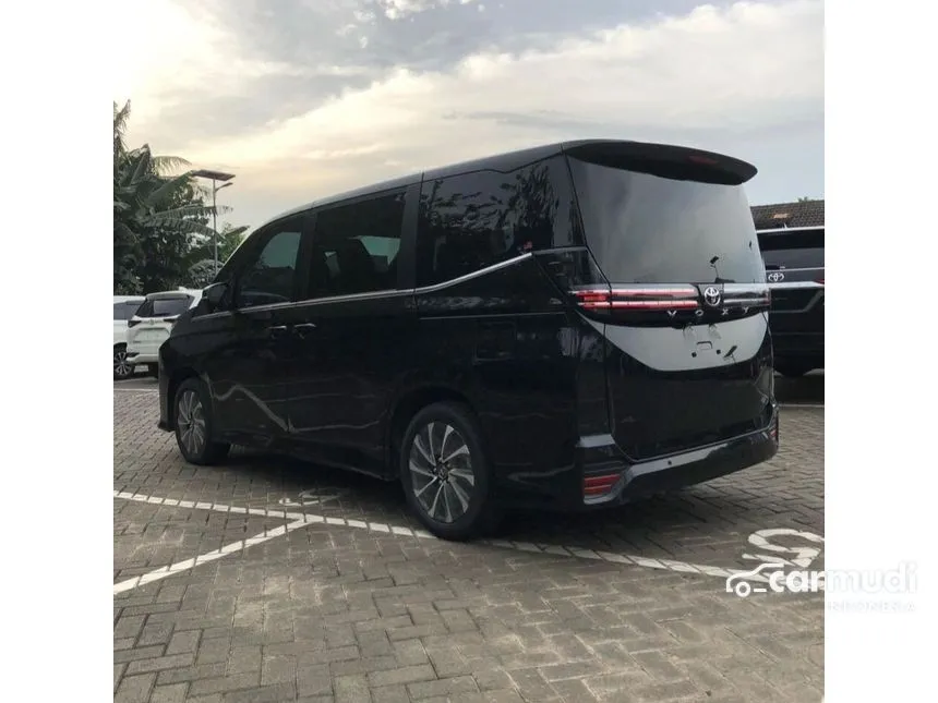 2023 Toyota Voxy Van Wagon