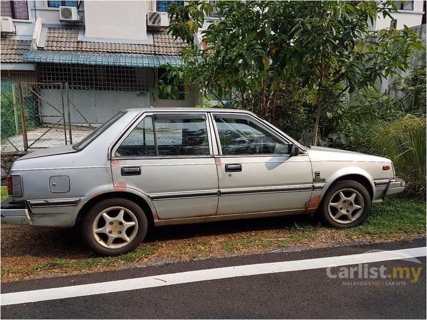 1992 Nissan Sunny 130Y Sedan
