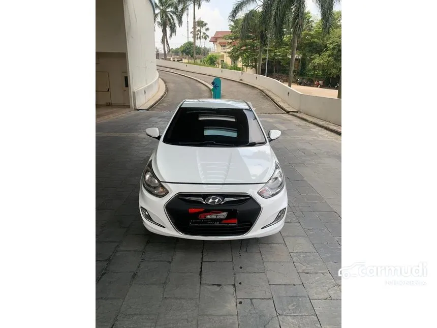 Jual Mobil Hyundai Grand Avega 2014 SG 1.4 di DKI Jakarta Automatic Hatchback Hitam Rp 120.000.000