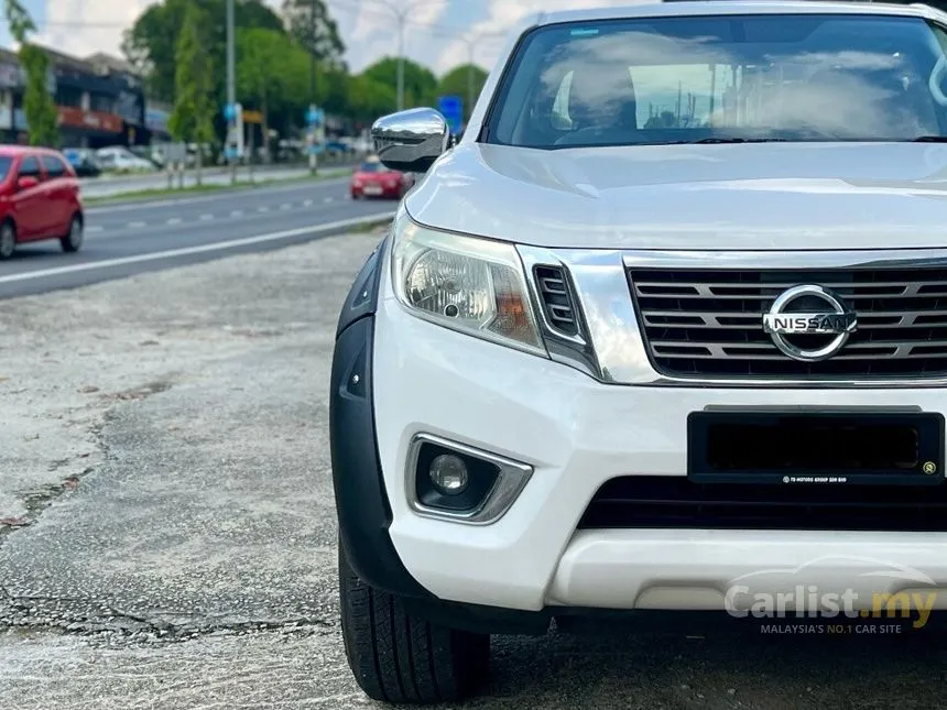 2016 Nissan Navara NP300 V Dual Cab Pickup Truck