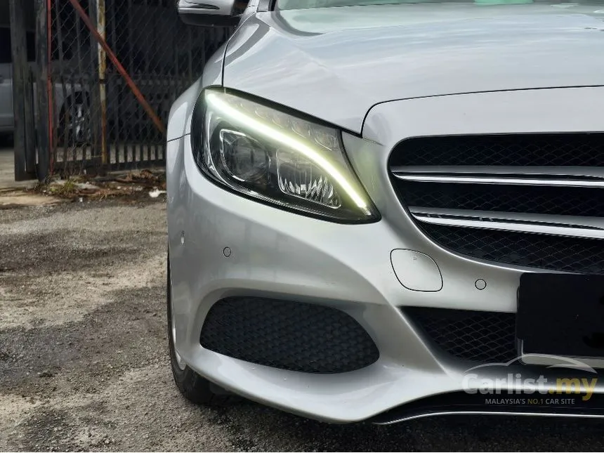 2016 Mercedes-Benz C200 Avantgarde Sedan