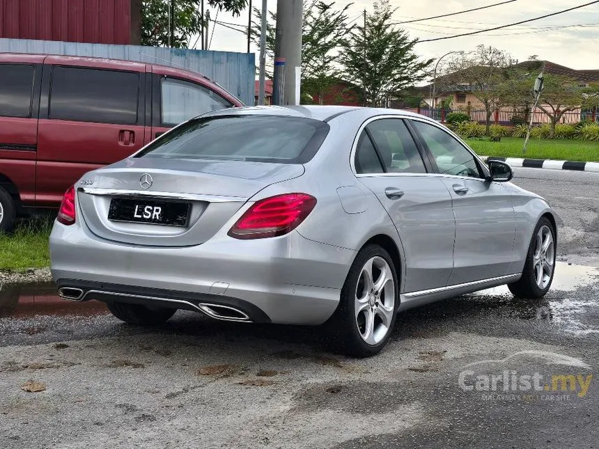 2016 Mercedes-Benz C200 Avantgarde Sedan