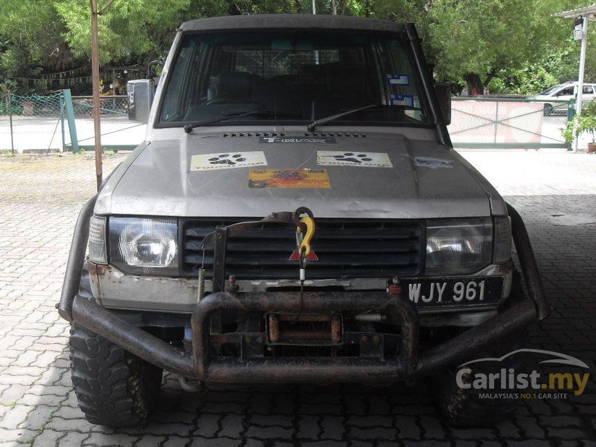 Mitsubishi Pajero 1990 2.5 in Selangor Manual SUV Silver 