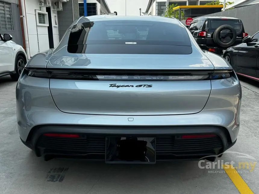 2022 Porsche Taycan GTS Sedan