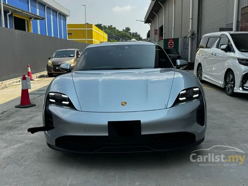 2022 Porsche Taycan GTS Sedan