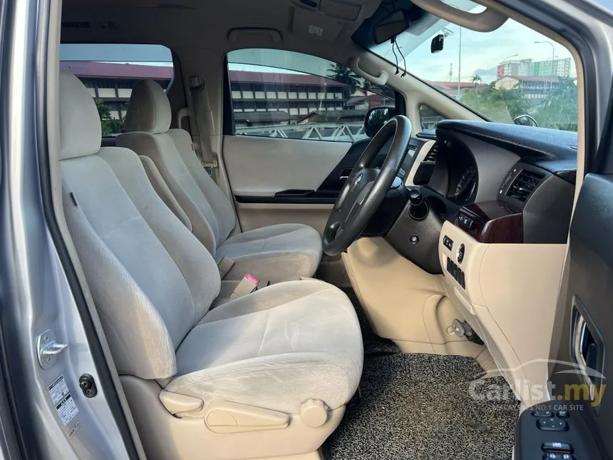 2012 Toyota Alphard X MPV