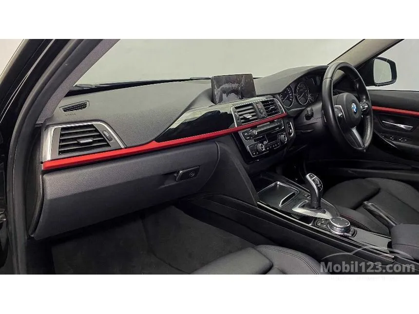 2016 BMW 320i Sport Sedan