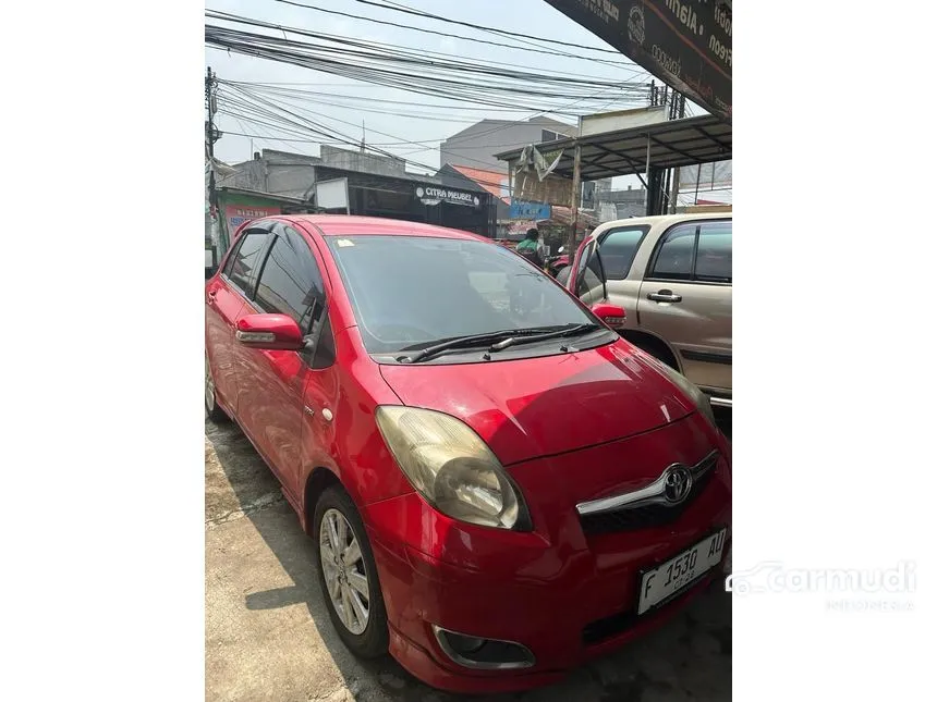 2011 Toyota Yaris E Hatchback