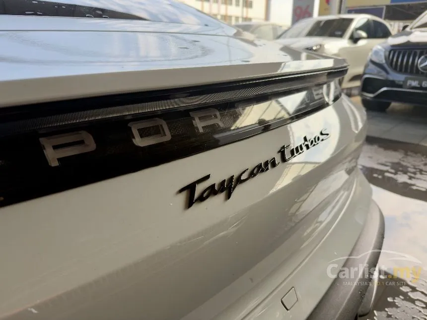 2023 Porsche Taycan Turbo S Sedan