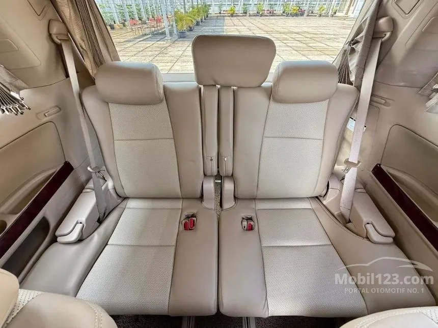 2011 Toyota Vellfire Z Audioless MPV