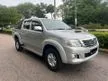 Used 2015 Toyota Hilux 2.5 G VNT Pickup Truck GOOD CONDITION