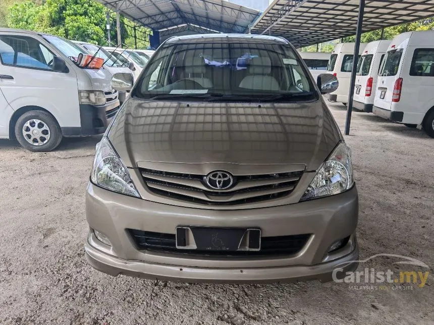 2011 Toyota Innova E MPV