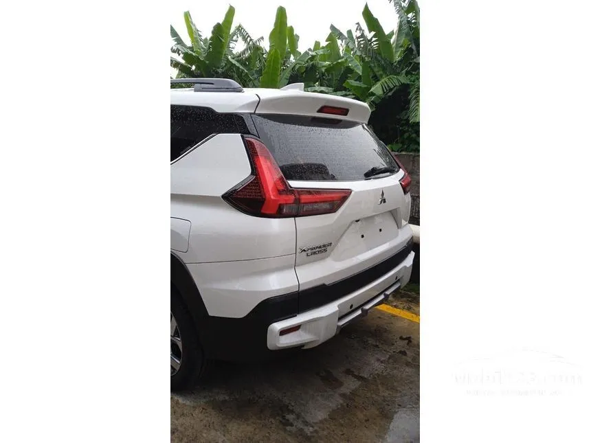Jual Mobil Mitsubishi Xpander 2023 CROSS 1.5 di Jawa Barat Manual Wagon Putih Rp 298.000.000