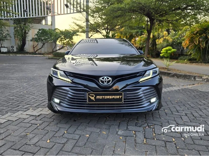 2019 Toyota Camry V Sedan