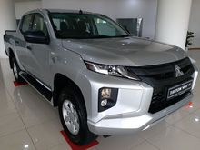 2019 Mitsubishi Triton 2.4 VGT Pickup Truck AUTO 4X4 BIG DISCOUNT!!!