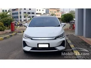 2025 BYD M6 Superior Captain 6-seater MPV
