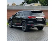 2019 Toyota Fortuner 2.4 VRZ TRD 4X2 SUV