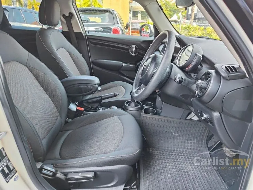 2019 MINI 5 Door Cooper Hatchback