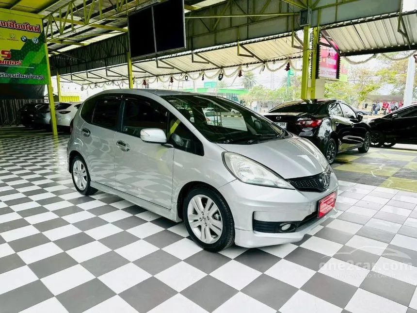 2012 Honda JAZZ SV Hatchback